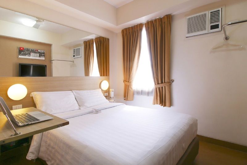 Red Planet Makati Avenue Manila Hotel San Pedro Makati Exterior foto