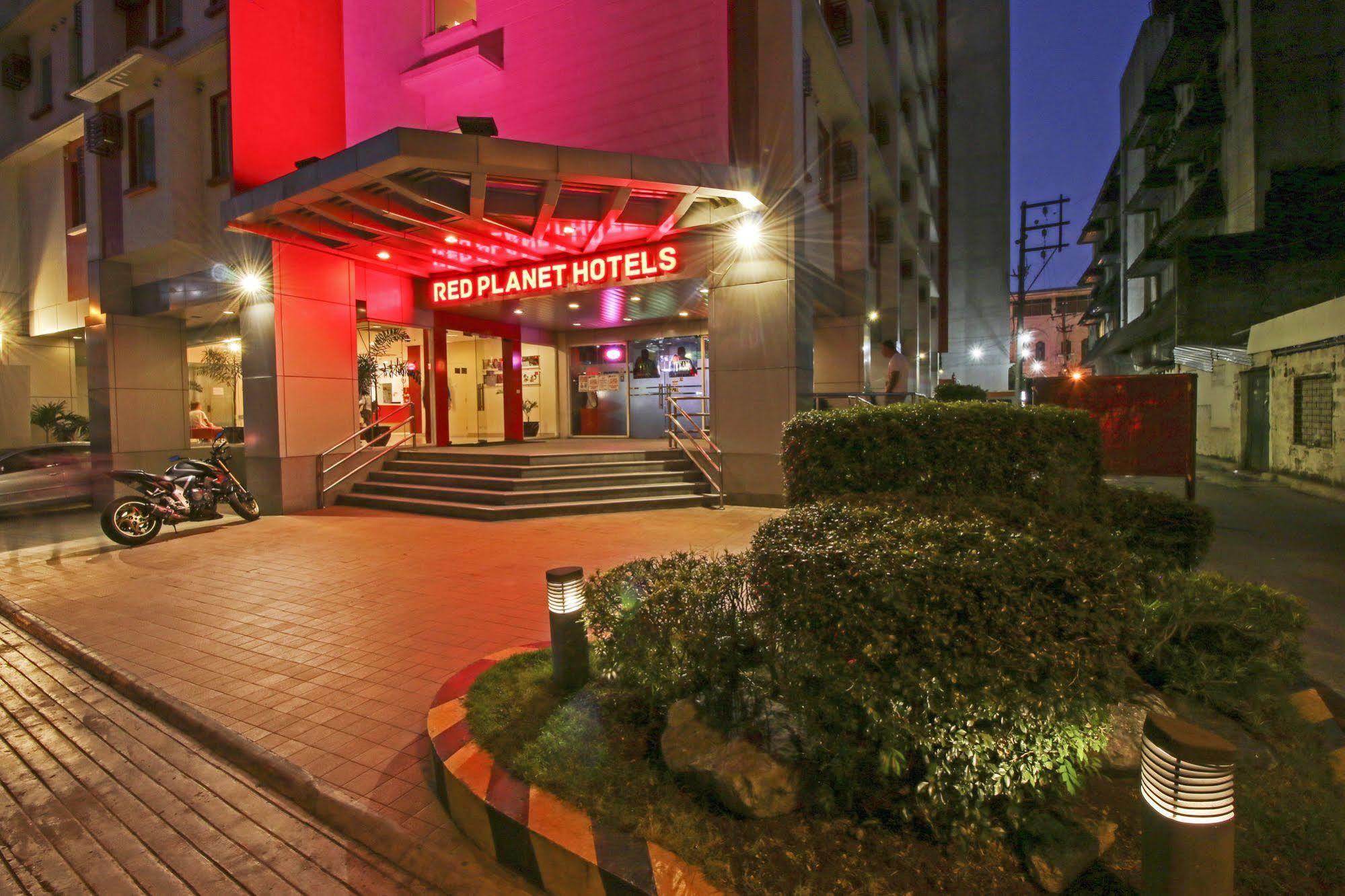 Red Planet Makati Avenue Manila Hotel San Pedro Makati Exterior foto